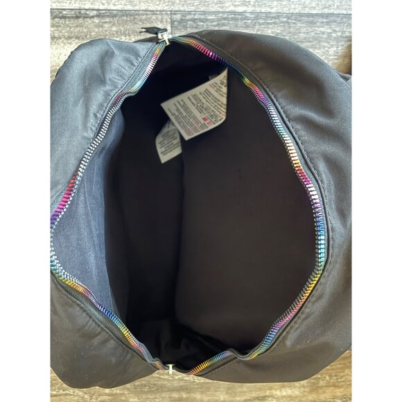 WALT DISNEY WORLD RAINBOW COLLECTIONS EMBROIDERED BACKPACK MICKEY MOUSE - Picture 11 of 13